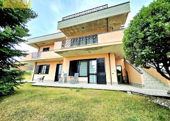 Villa Unifamiliare VIA FONTE DEL LATTE, Teramo - foto 1