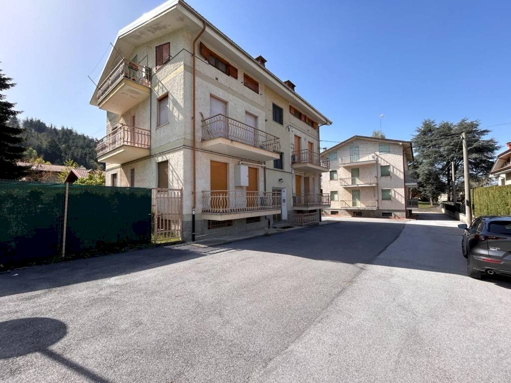 FACCIATA - Trilocale via Circonvallazione Mombrisone, 46, Chiusa di Pesio - foto 3