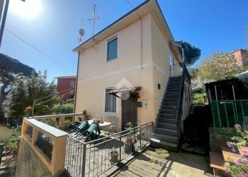 Quadrilocale Via di Pino, Genova - foto 3