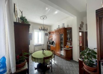 Quadrilocale Via di Pino, Genova - foto 4