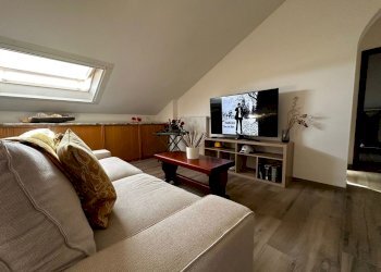 9ca7d3f1-84d0-457b-902d-981518497170.jpg - Mansarda Montignoso - foto 13