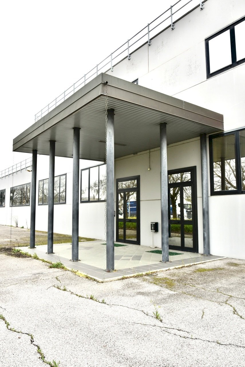 entrata - Capannone Via Caduti di Cefalonia  10, Minerbio - foto 1