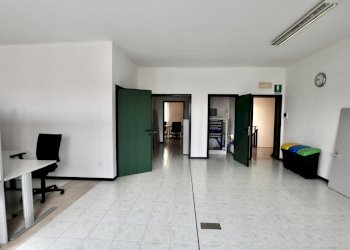 ufficio - Capannone Via Caduti di Cefalonia 10, Minerbio - foto 24