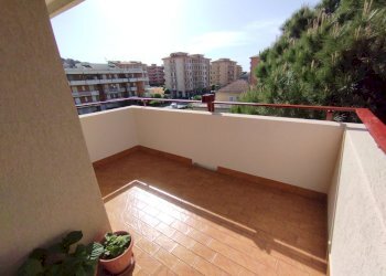 balcone camera - Trilocale Andora - foto 8