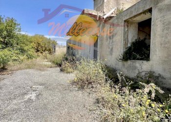 1f91138d-a336-44ed-af7b-d30b254ffda0 copia 2.jpeg - Casale STRADA PER FLORIDIA, Siracusa - photo 2