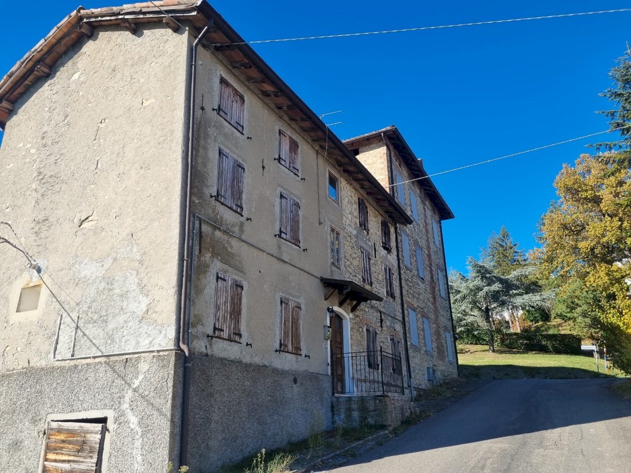 Independent house Baiso - photo 1