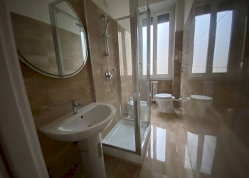 Bagno - Appartamento piazza Santa Maria Beltrade, 2, Milano - foto 28