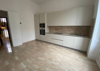 Cucina - Appartamento piazza Santa Maria Beltrade, 2, Milano - foto 32