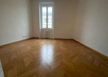 Camera da letto - Appartamento piazza Santa Maria Beltrade, 2, Milano - foto 33