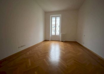 Camera da letto - Appartamento piazza Santa Maria Beltrade, 2, Milano - foto 40