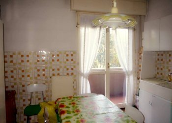 Cucina - Quadrilocale via dei Salici, 23, Gallarate - foto 6