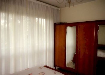Camera da letto - Quadrilocale via dei Salici, 23, Gallarate - foto 9