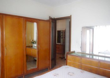 Camera da letto - Quadrilocale via dei Salici, 23, Gallarate - foto 10