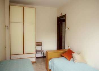 Camera da letto - Quadrilocale via dei Salici, 23, Gallarate - foto 15