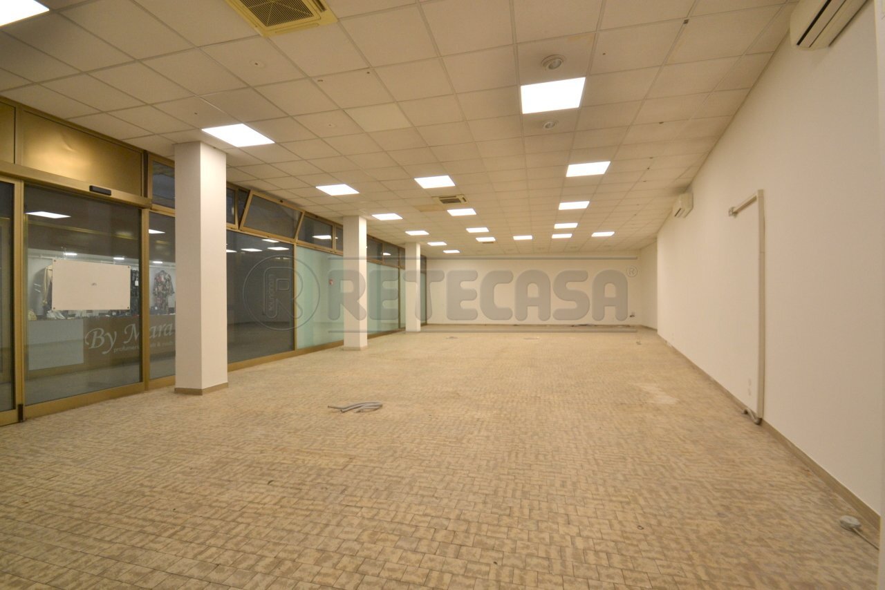Retecasa_Valdagno Area vendita - Commercial Premises Valdagno - photo 3