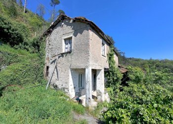 IMG20240414145356.jpg - Casa indipendente Via Campomarzio 9, Varazze - foto 11