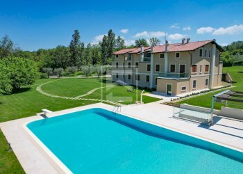 Four-room apartment Via Massadrino, Desenzano del Garda - photo 20