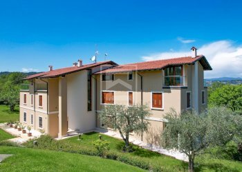 Four-room apartment Via Massadrino, Desenzano del Garda - photo 25