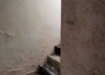 Interno palazzo - Negozio via Alessandro Manzoni, 36, Bari (zona Murat) - foto 9