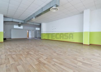 IMG_1000.JPG - Locale Commerciale Via Settimo, Montegalda - foto 6