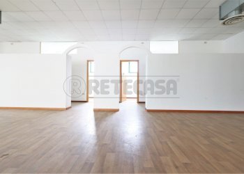 IMG_1004.JPG - Locale Commerciale Via Settimo, Montegalda - foto 10