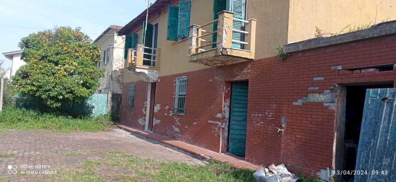 IMG-20240413-WA0030.jpg - Villa Sarzana - foto 2