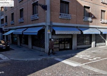 esternow.jpg - Commercial Premises Borgo Collegio Maria Luigia, Parma - photo 1