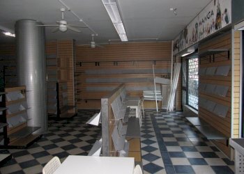 IMG_7428.JPG - Commercial Premises Borgo Collegio Maria Luigia, Parma - photo 2