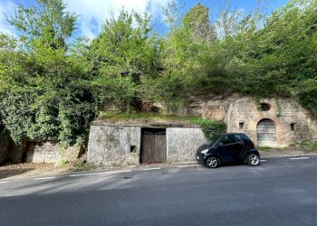 IMG-20240410-WA0002.jpg - Magazzino Via San Sebastiano 34, Morlupo - foto 1