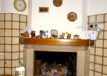 Camino cucina Primo piano - Villa a Schiera Serra de' Conti - foto 7