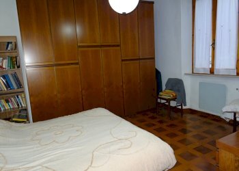 Camera 2 Primo piano - Villa a Schiera Serra de' Conti - foto 12