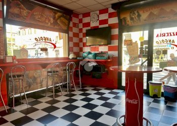 Shop Negozio Via Emilia Ponente, Bologna (neighborhood Santa Viola) - photo 2