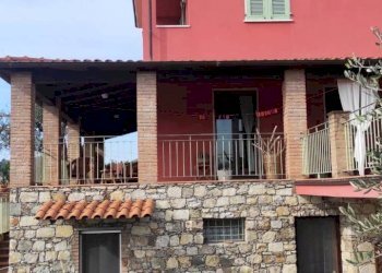 VEZ2.jpg - Casa indipendente Vezzano Ligure - foto 2