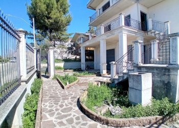 dettagli - Villa Via dei Frentani 60, Chieti - foto 4
