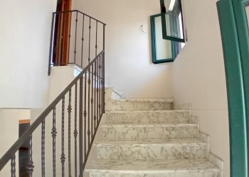 scale - Villa Via dei Frentani 60, Chieti - foto 15