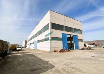 esterno - Locale Commerciale Via delle Petunie 3, Modugno - foto 9