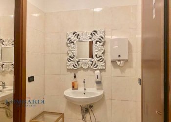 Shop Via Alfonso Lamarmora, Milano - photo 27