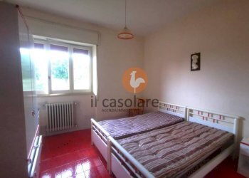 Camera da letto - Appartamento via Castello, Colli al Metauro - foto 15