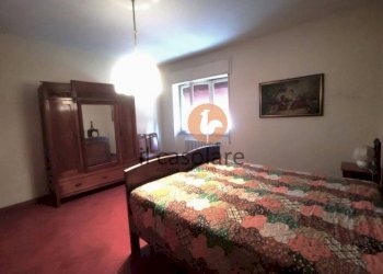 Camera da letto - Appartamento via Castello, Colli al Metauro - foto 17