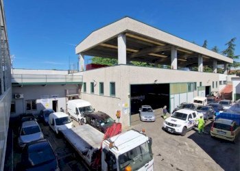 Facciata - Shed via San Martino, Rho - photo 1