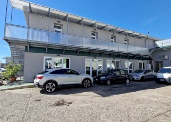 Facciata - Shed via San Martino, Rho - photo 2