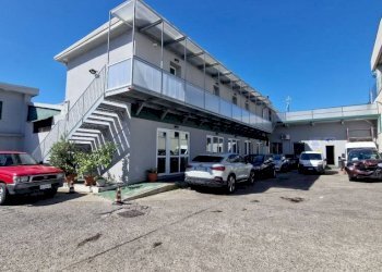 . - Capannone via San Martino, Rho - foto 4