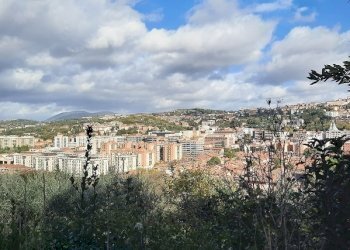 viste - Casale Strada San Maria della Collina 108, Perugia - foto 13
