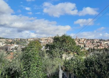 viste - Casale Strada San Maria della Collina 108, Perugia - foto 14