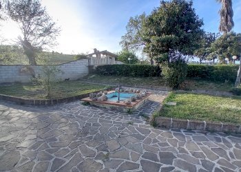 giardino - Villa Via dei Vigneti 29, Manoppello - foto 5