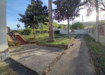 giardino - Villa Via dei Vigneti 29, Manoppello - foto 6