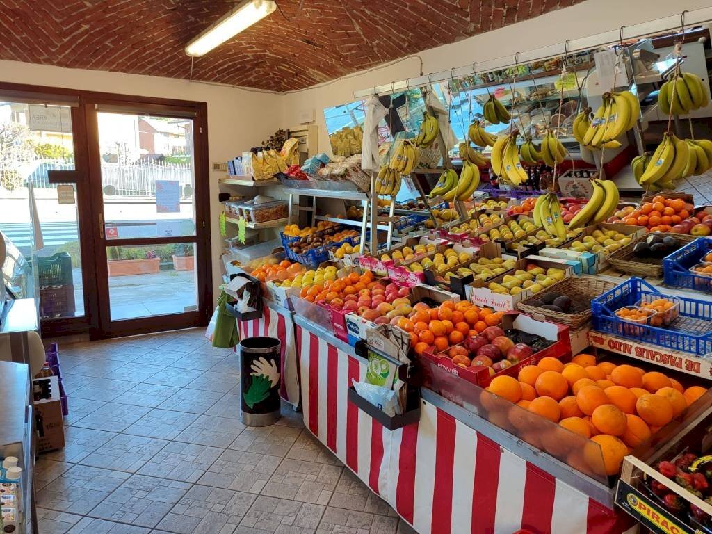 Interno non residenziale - Alimentari - Gastronomia via San Pietro, 103, Ciriè - foto 1