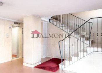 Interno palazzo - Two-room apartment Bologna (neighborhood Bolognina) - photo 2
