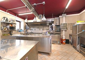 Albergo - Struttura ricettiva piazza Roma, 3, Angrogna - foto 10