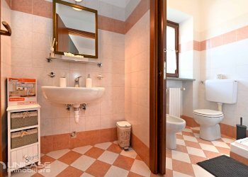 Albergo - Struttura ricettiva piazza Roma, 3, Angrogna - foto 44